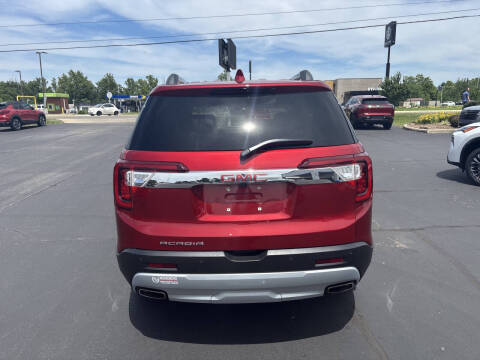 2023 GMC Acadia SLT