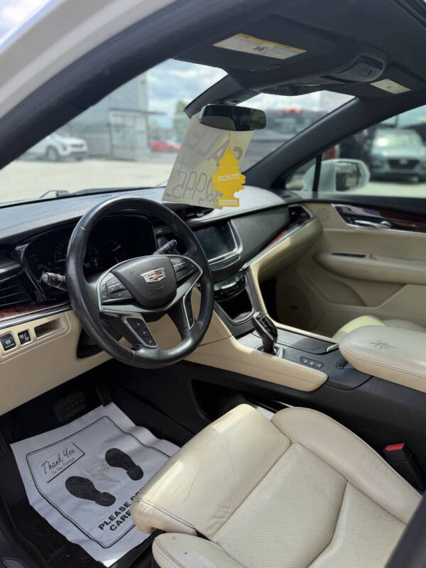 2017 Cadillac XT5 Premium Luxury