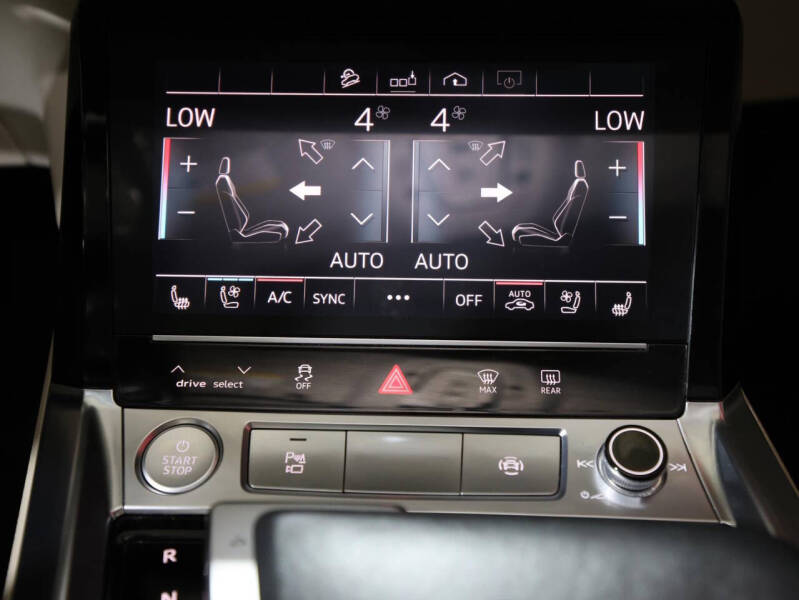 2019 Audi e-tron quattro Premium Plus