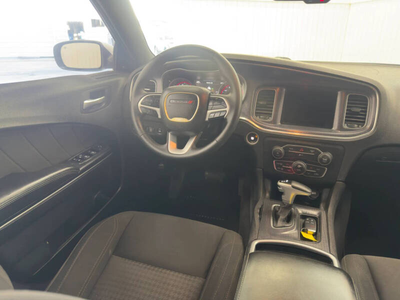 2017 Dodge Charger SXT