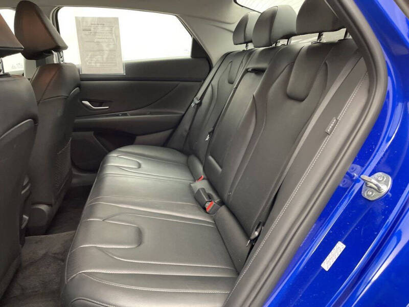 2025 Hyundai Elantra Hybrid Limited