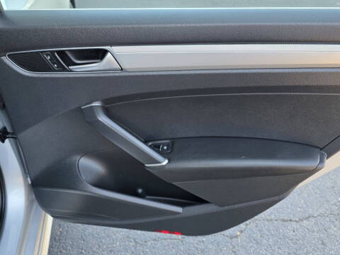 2016 Volkswagen Passat 1.8T S