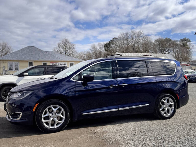 2017 Chrysler Pacifica Touring Plus