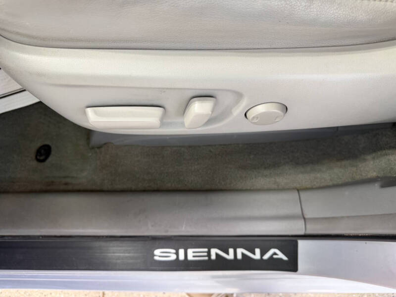 2014 Toyota Sienna