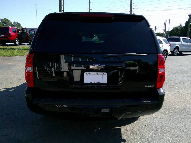 2011 Chevrolet Suburban LT