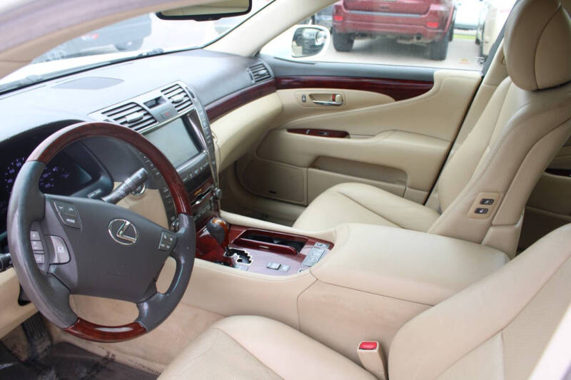 2007 Lexus LS 460