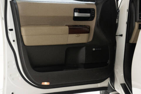 2011 Toyota Sequoia Platinum