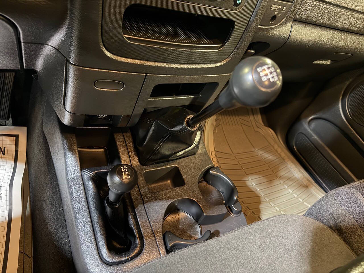 Tan 2004 Dodge Ram 2500 SLT 2dr Regular Cab SLT 4WD LB 2