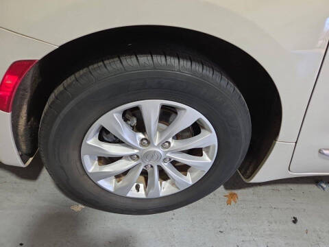 2017 Chrysler Pacifica Touring-L