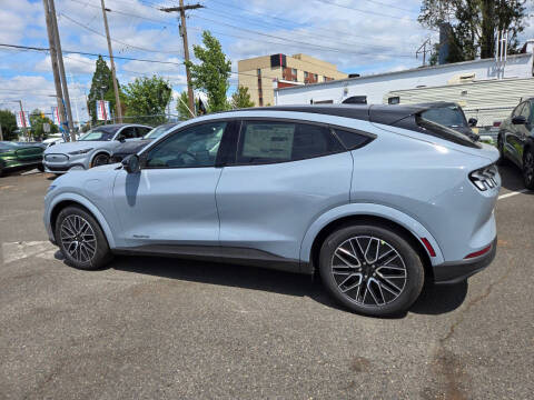 2025 Ford Mustang Mach-E Premium