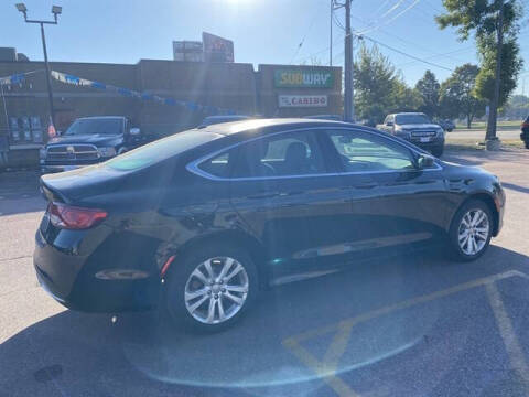 2016 Chrysler 200 Limited