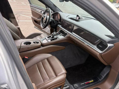 2017 Porsche Panamera