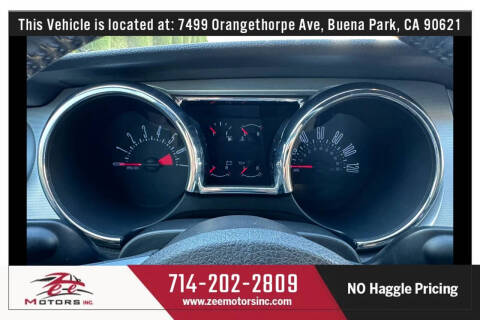 2005 Ford Mustang V6 Deluxe