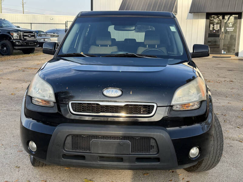 2010 Kia Soul +