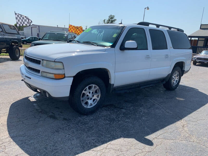 2003 Chevrolet Suburban for sale at AJOULY AUTO SALES in Moore OK