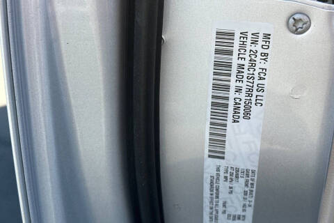 2024 Chrysler Pacifica Plug-In Hybrid Select