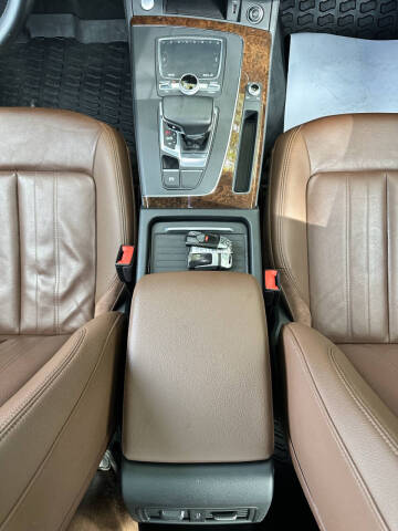 2020 Audi Q5 quattro Premium Plus 45 TFSI