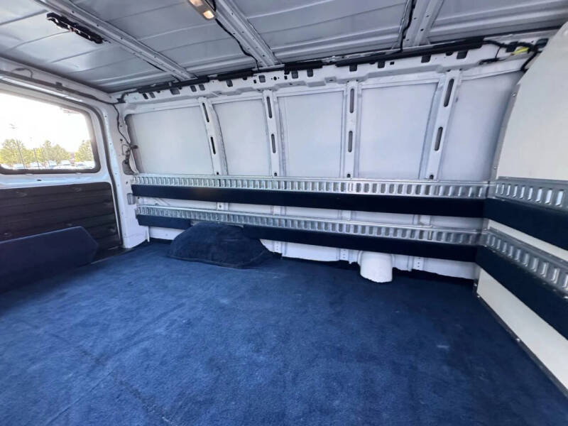 2019 Chevrolet Express 2500