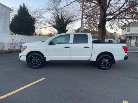 2022 Nissan Titan S