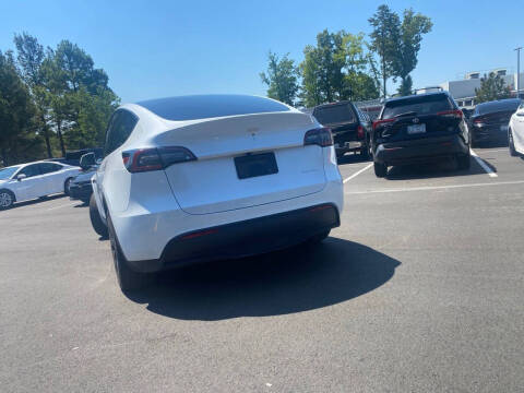 2024 Tesla Model Y Long Range
