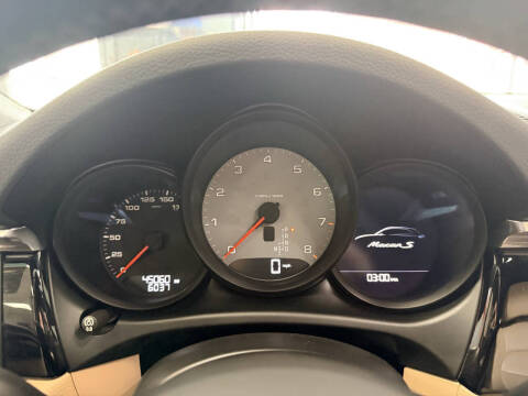 2021 Porsche Macan S