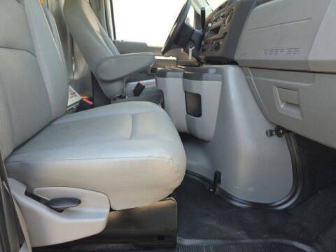 2024 Ford E-Series