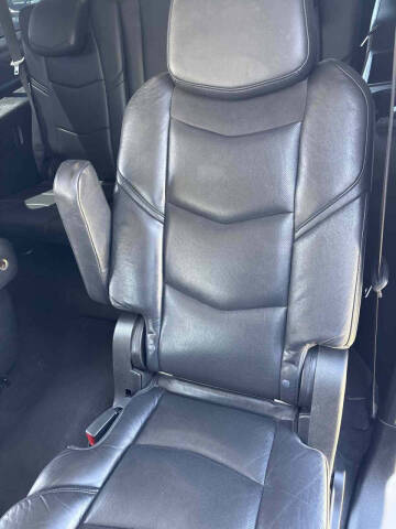 2020 Cadillac Escalade ESV Luxury