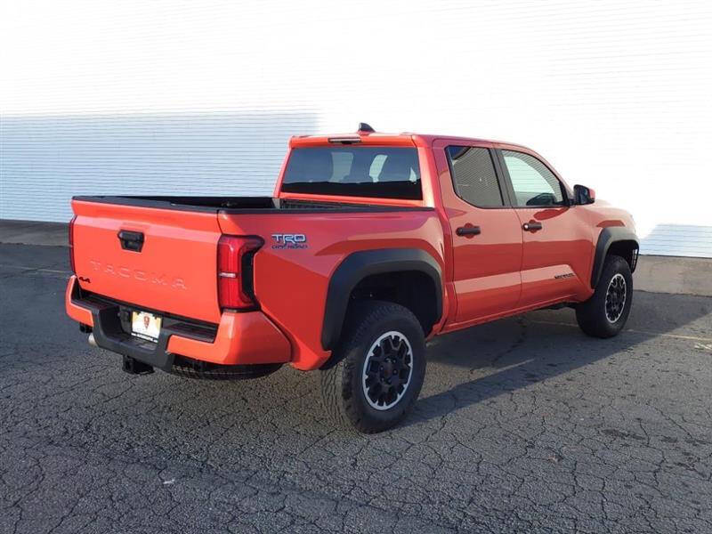 2024 Toyota Tacoma TRD Off Road photo 4