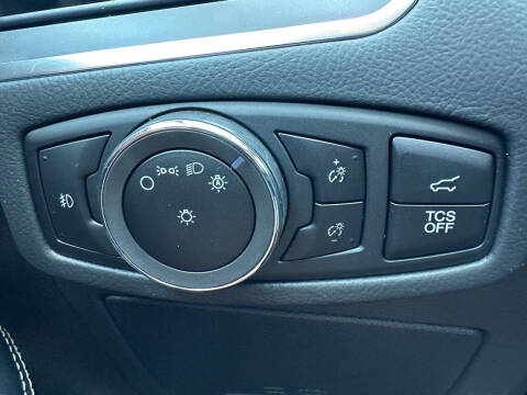 2024 Ford Edge Titanium