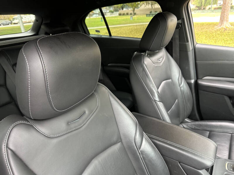 2024 Cadillac XT4 Premium Luxury