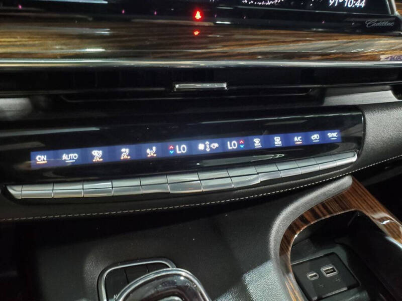 2021 Cadillac Escalade Premium Luxury