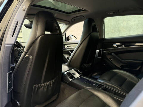 2015 Porsche Panamera