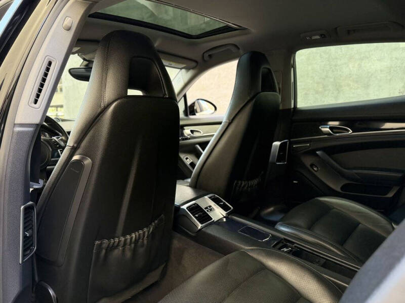 2015 Porsche Panamera