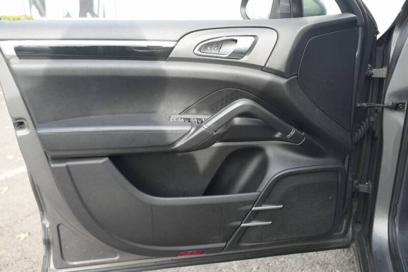 2012 Porsche Cayenne