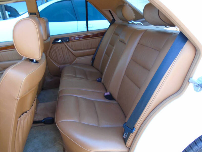 1994 Mercedes-Benz E-Class E 320