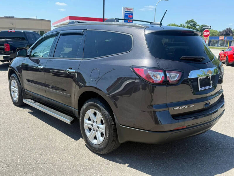 2017 Chevrolet Traverse LS