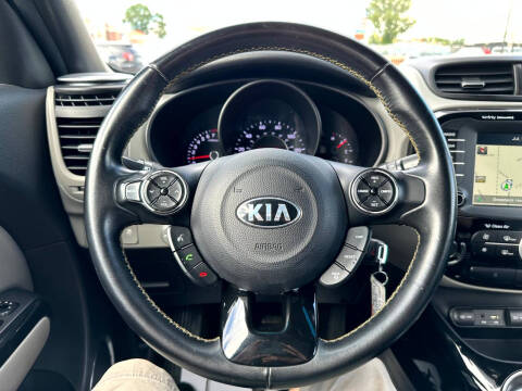 2015 Kia Soul +