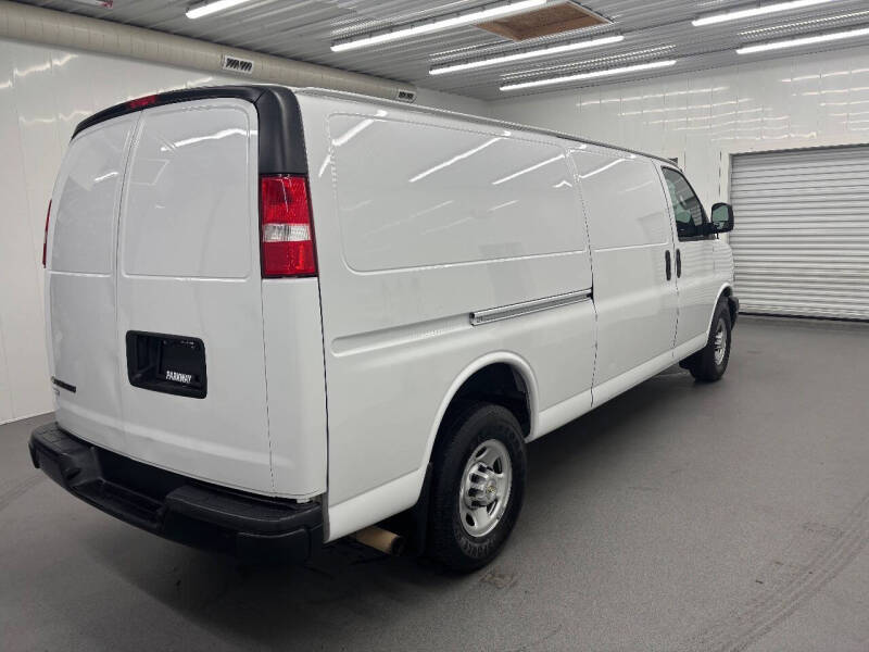 2020 Chevrolet Express 3500
