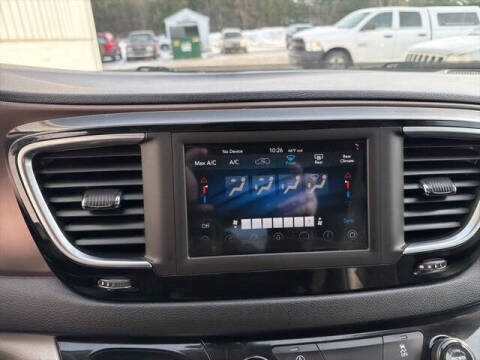 2020 Chrysler Voyager LXi