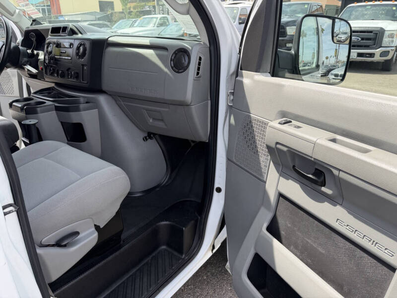 2013 Ford E-Series E-150