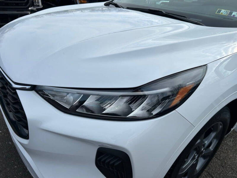 2023 Ford Escape ST-Line