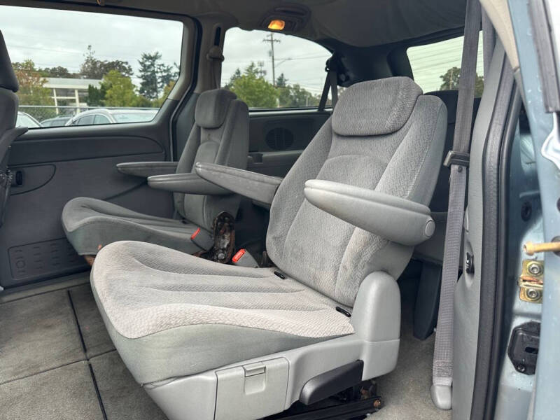 2005 Dodge Grand Caravan SXT