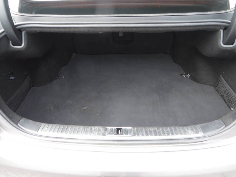 2016 Kia K900 Luxury V6