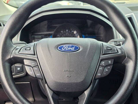 2022 Ford Edge SE