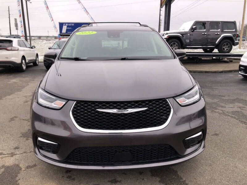 2022 Chrysler Pacifica Touring L