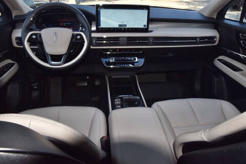 2025 Lincoln Corsair Premiere