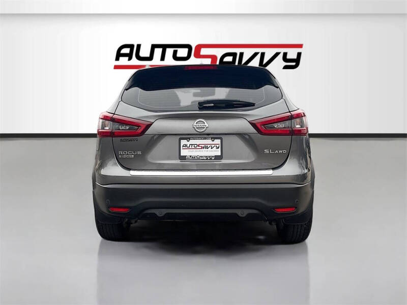 2022 Nissan Rogue Sport SL