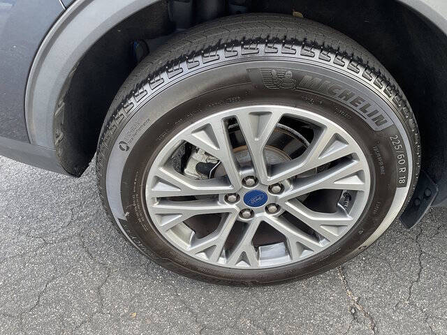 2022 Ford Escape SEL