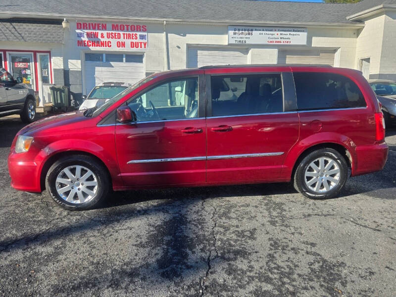 2013 Chrysler Town and Country Touring