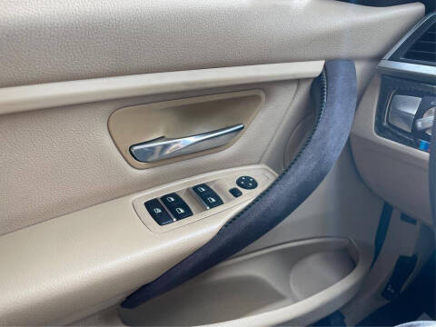 2016 BMW 3 Series 320i xDrive